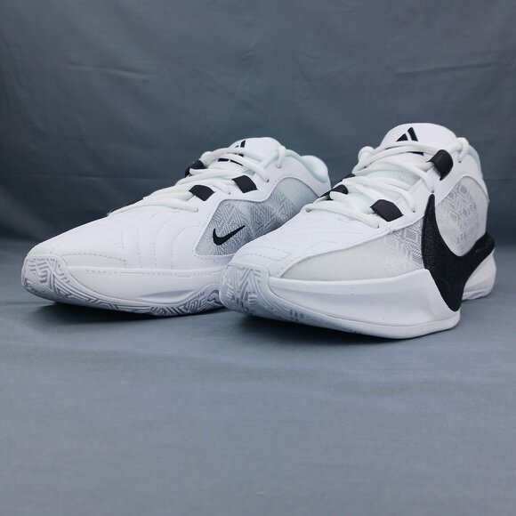 Nike Giannis Freak 5 Men's Running Shoes White Black DZ2946 100 Sizes 9-12 - Picture 2 of 9